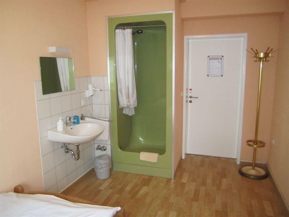 Hotel Faehrhaus ซาร์บรึคเคน ภายนอก รูปภาพ