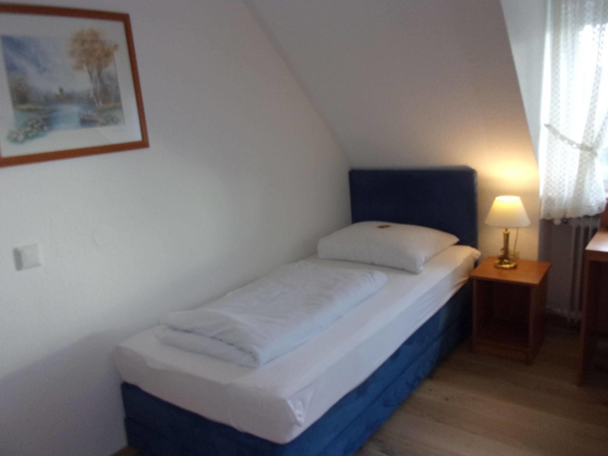 Hotel Faehrhaus ซาร์บรึคเคน ภายนอก รูปภาพ